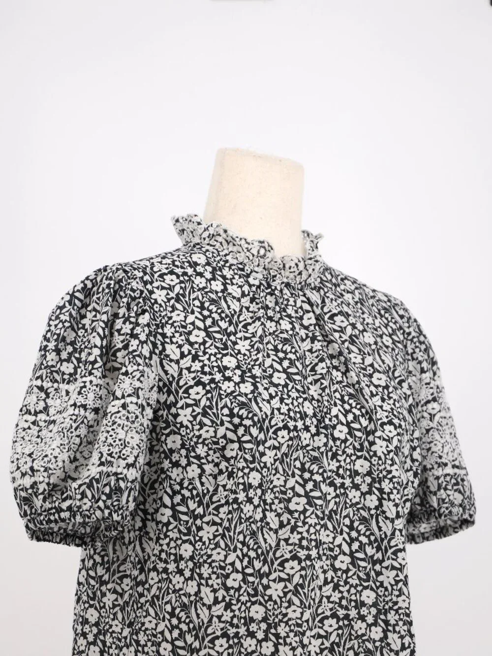BODEN Floral Ruffle Mockneck Short Puff Sleeve Cotton Top Size 8